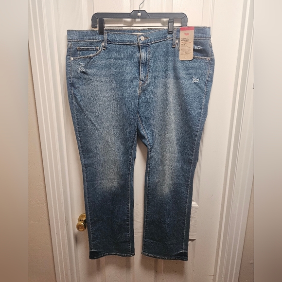 Levi's Denim - Levi’s Classic Straight Jeans Women’s 22W Light Blue Denim NWT Plus Size